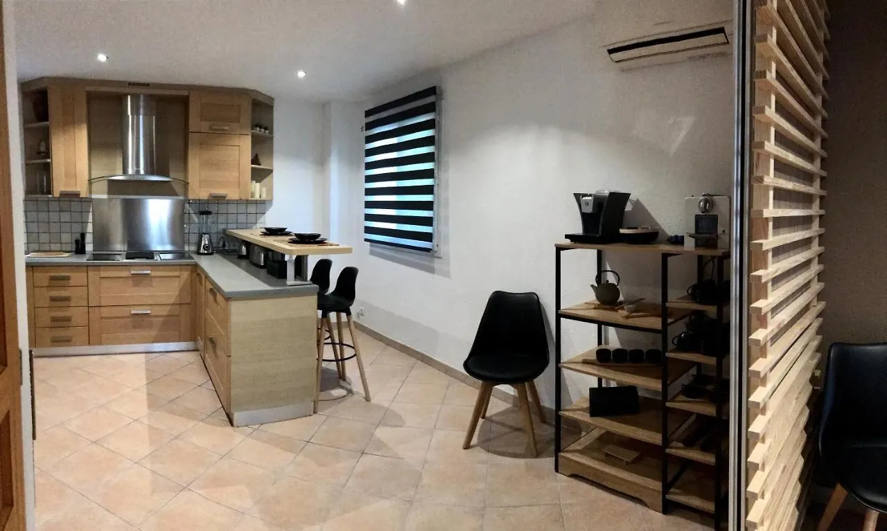 Apartment Echappee-Belle-Appartement Dans Maison Èze